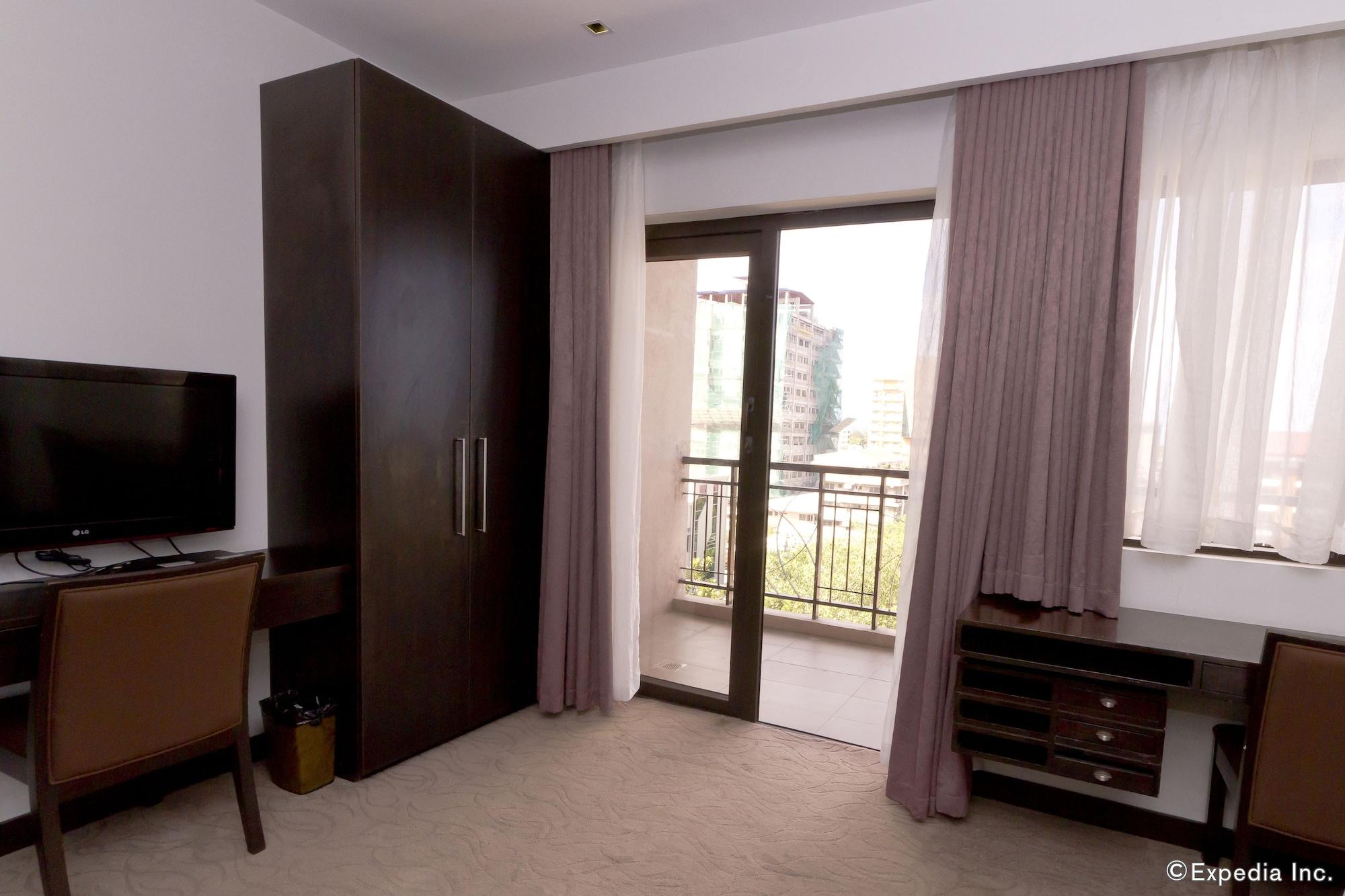 Castle Peak Hotel Cebu Extérieur photo