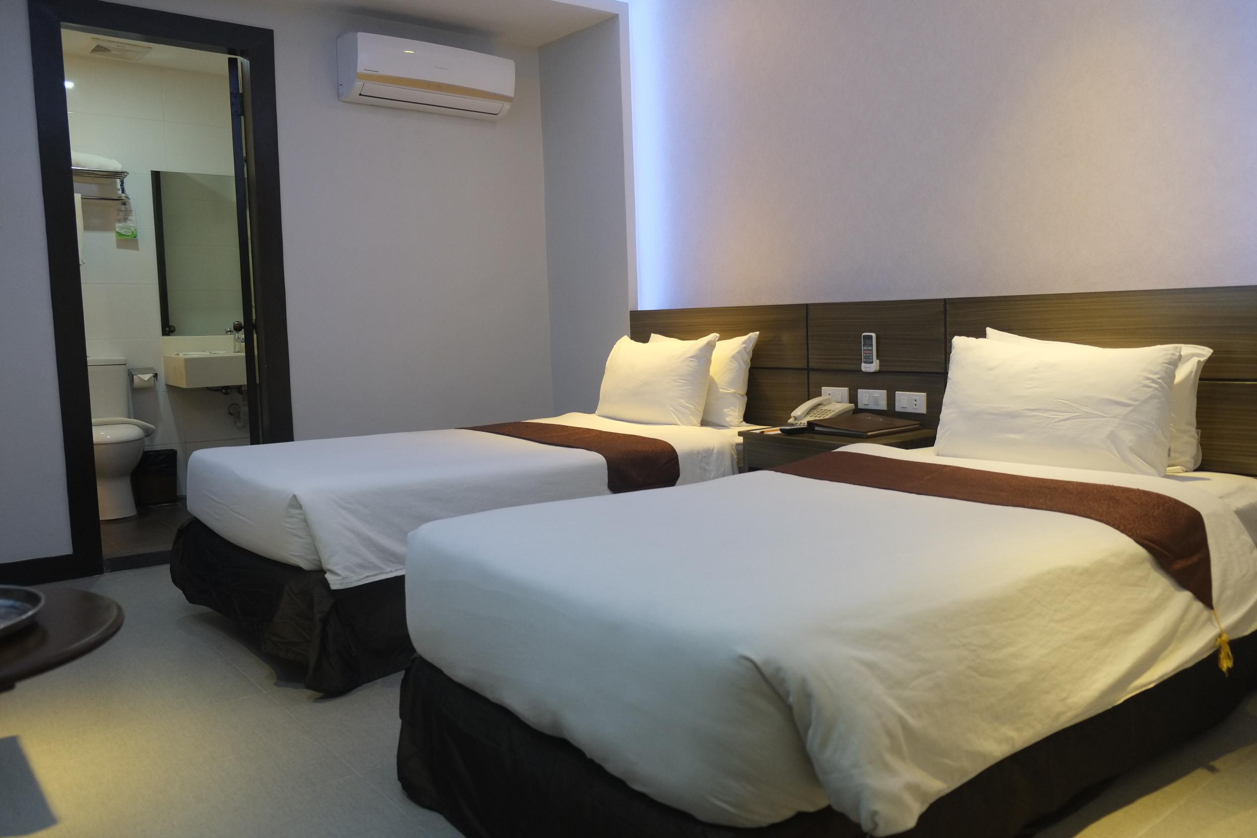 Castle Peak Hotel Cebu Extérieur photo
