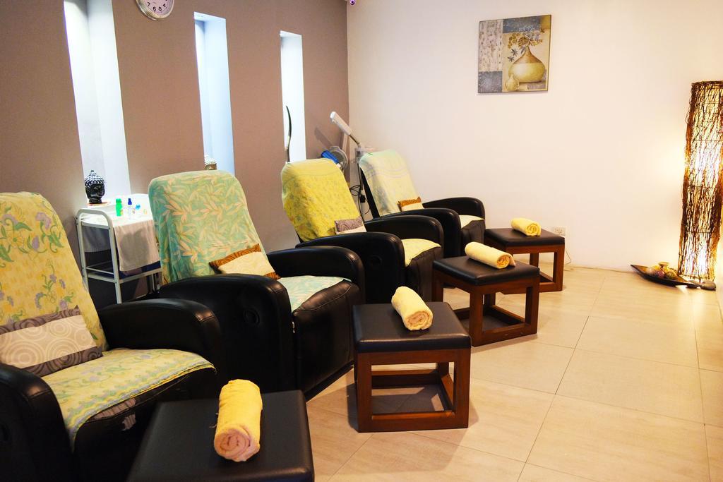 Castle Peak Hotel Cebu Extérieur photo