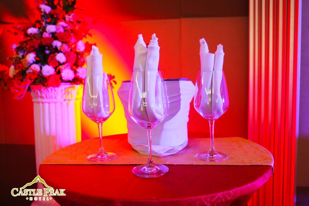 Castle Peak Hotel Cebu Extérieur photo
