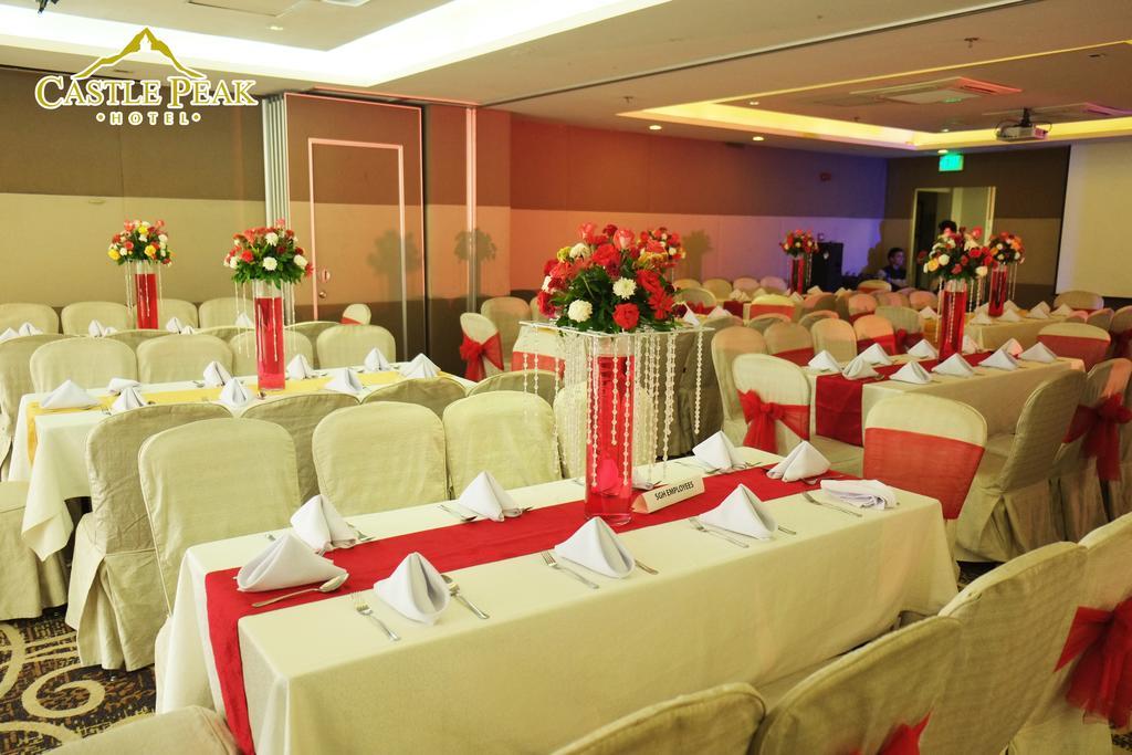 Castle Peak Hotel Cebu Extérieur photo