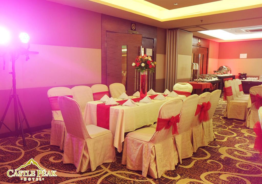Castle Peak Hotel Cebu Extérieur photo